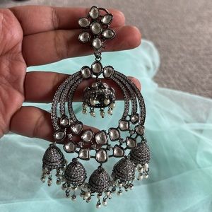 Victorian finished jumbo earrings ✨